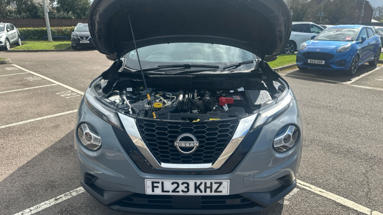 Nissan Juke 1.0 DiG-T 114 N-Connecta 5dr Petrol Hatchback